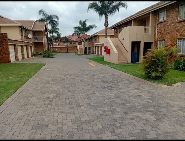 3 BEDROOM HOUSE FOR SALE IN MAGALIESKRUIN